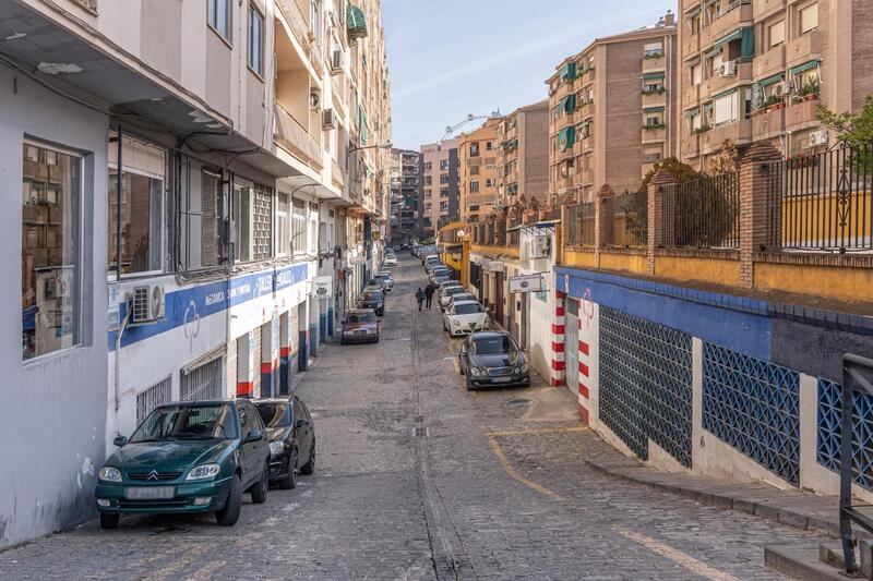 Local Commercial à vendre