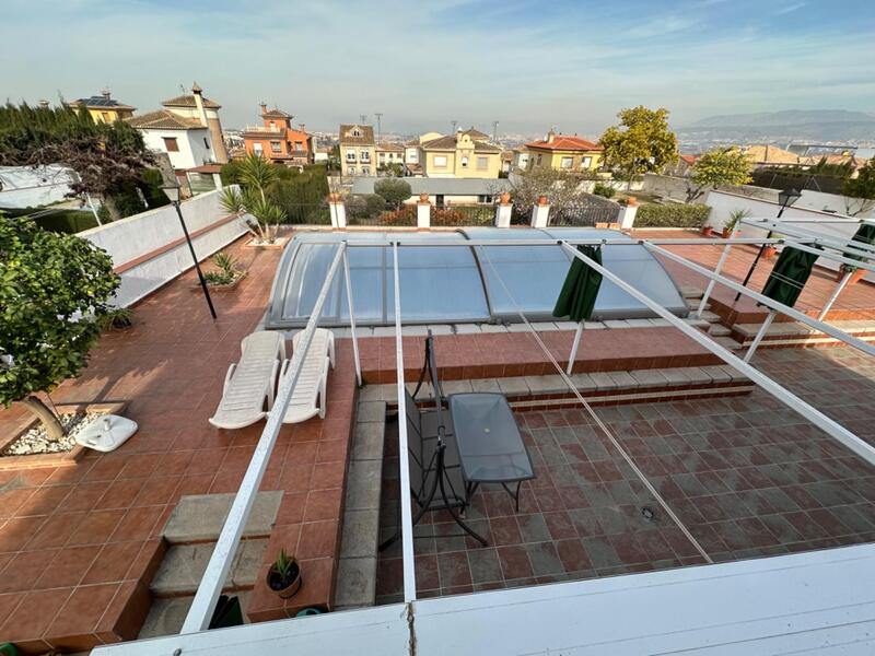 6 chambre Villa à vendre