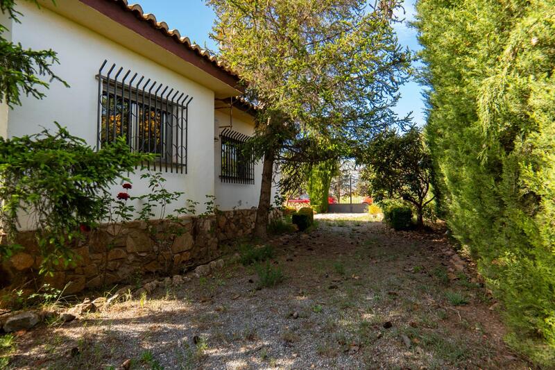 5 chambre Maison Troglodyte à vendre