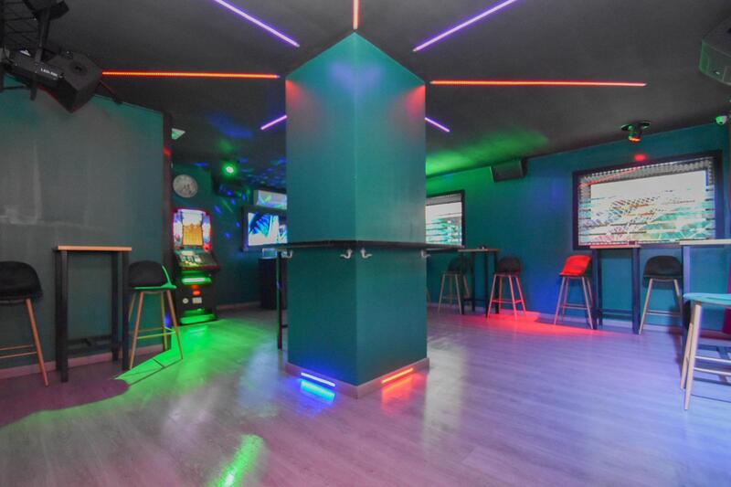 Commercial Property for Long Term Rent in Granada, Granada