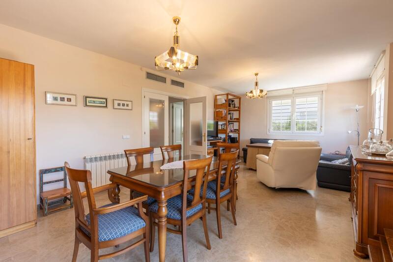 5 bedroom Villa for sale