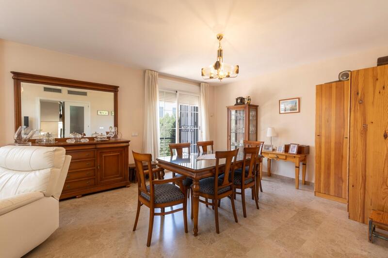 5 bedroom Villa for sale
