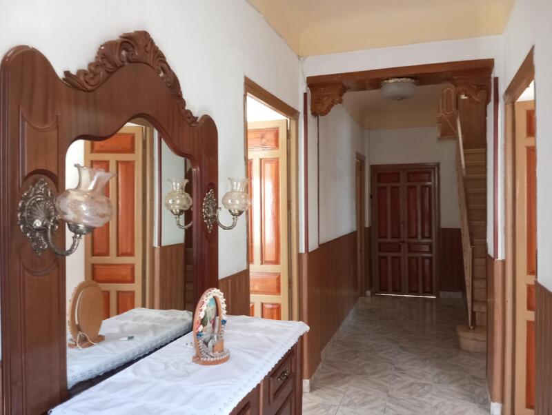 8 bedroom Cave House for sale