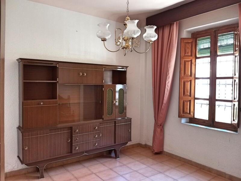 8 bedroom Cave House for sale