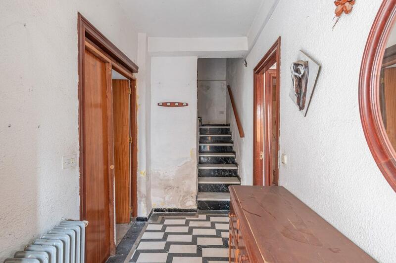 5 bedroom Villa for sale