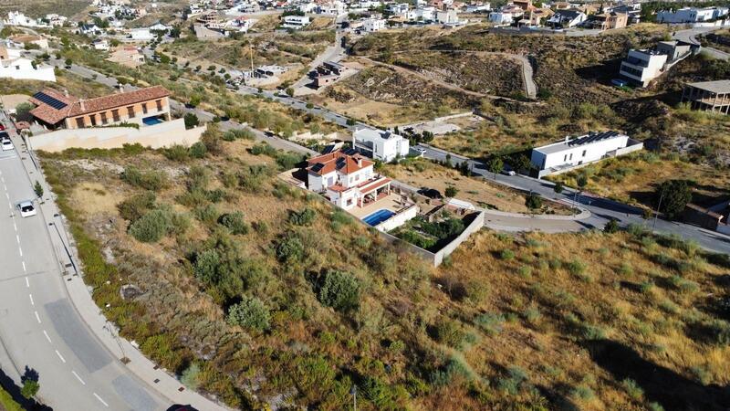 3 Cuarto Terrenos en venta