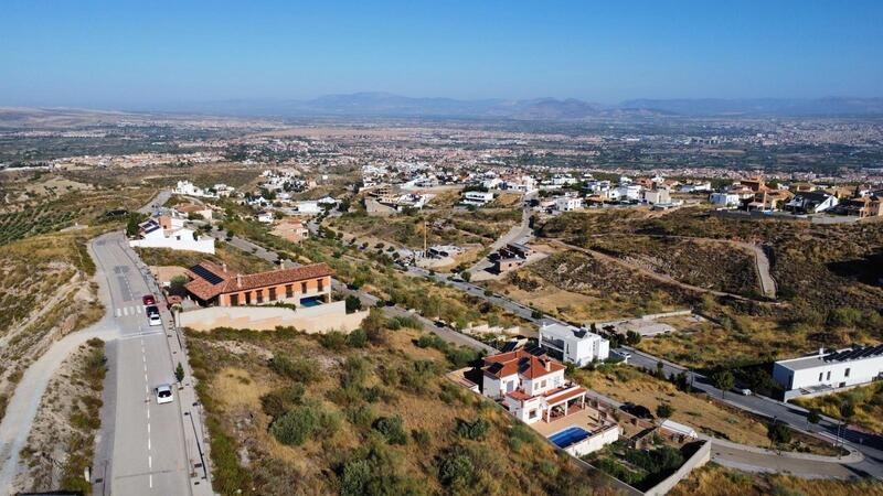 3 Cuarto Terrenos en venta