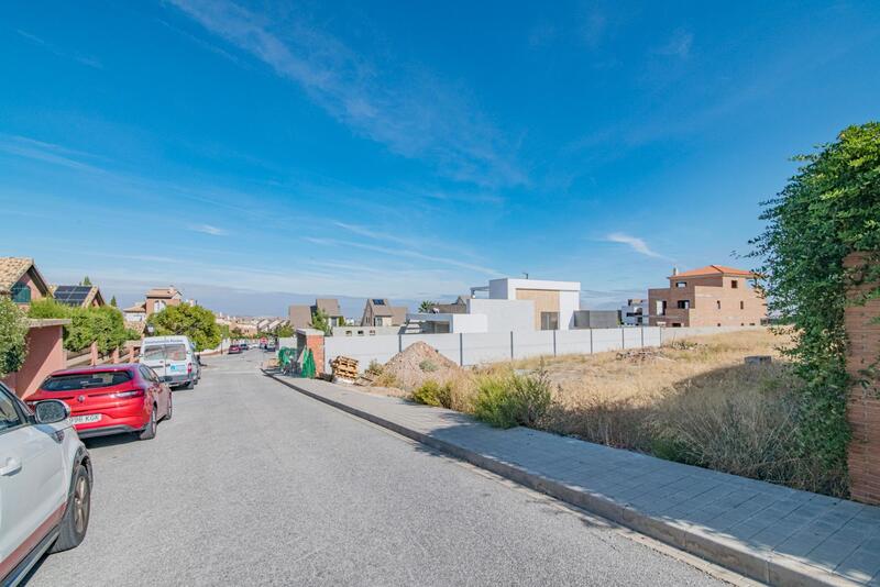 4 Cuarto Terrenos en venta
