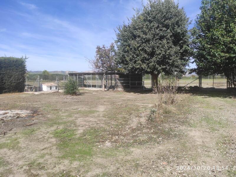 6 bedroom Country House for sale