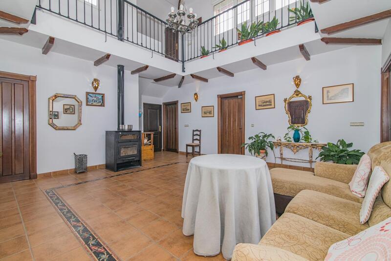 4 спальная комната вилла продается