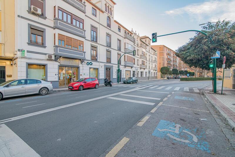 4 bedroom Apartment for sale