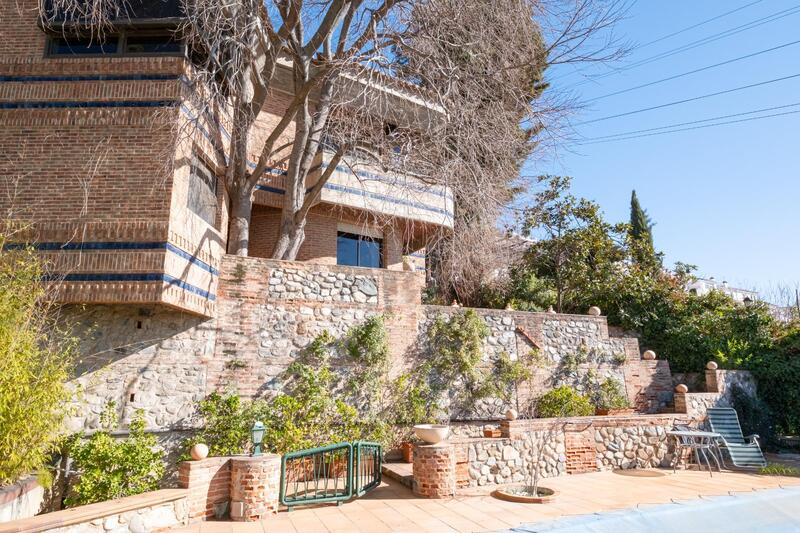 Villa for sale in Granada, Granada