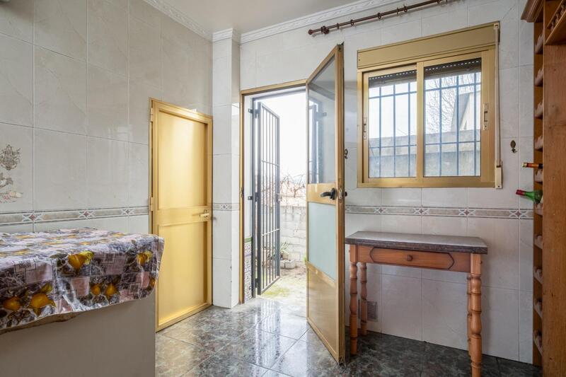 4 soverom Grottehuset til salgs