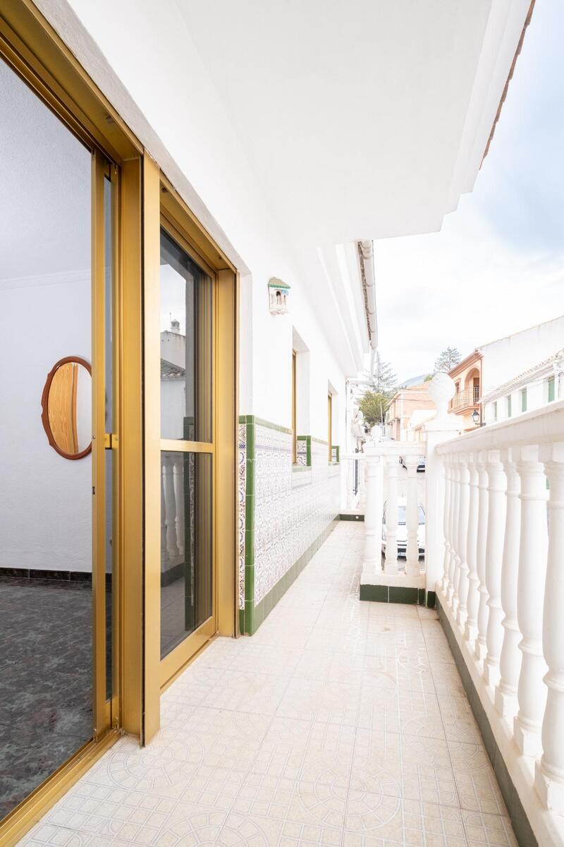 4 soverom Grottehuset til salgs