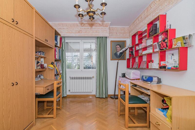 6 Schlafzimmer Villa zu verkaufen