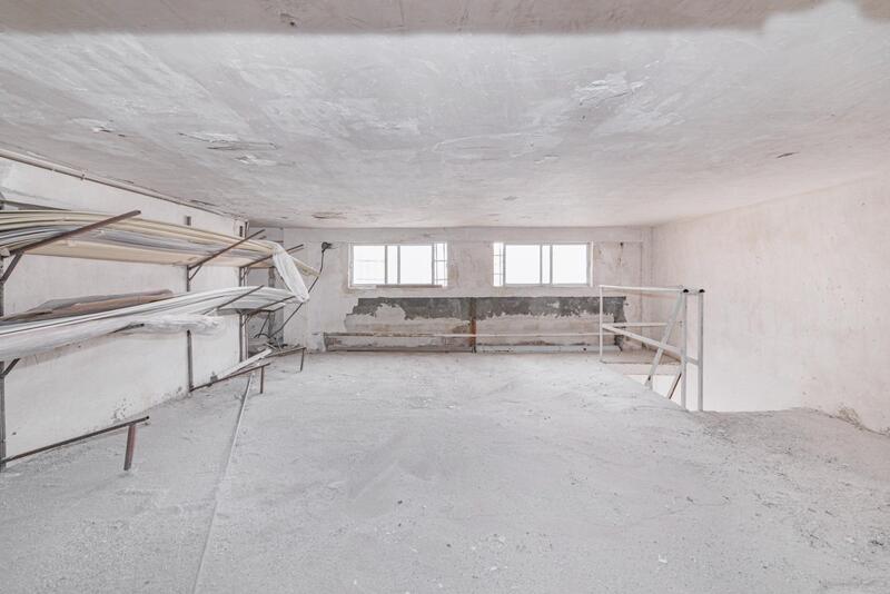 2 bedroom Commercial Property for sale