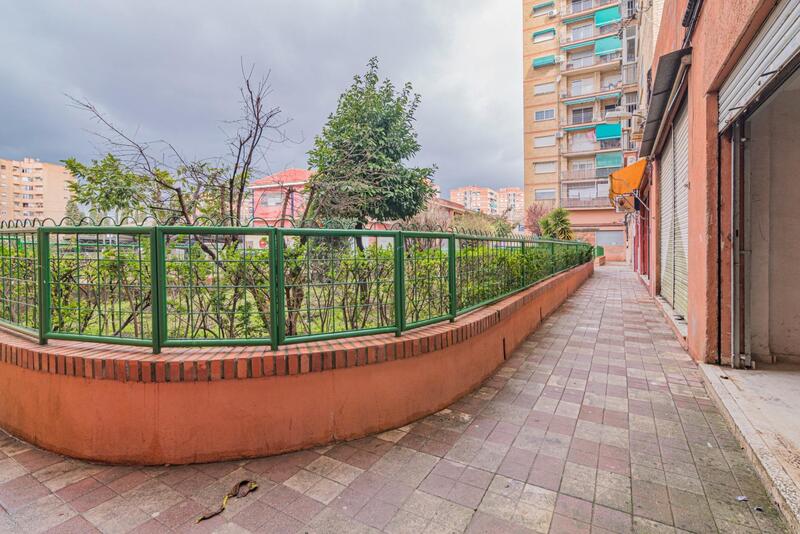 2 bedroom Commercial Property for sale