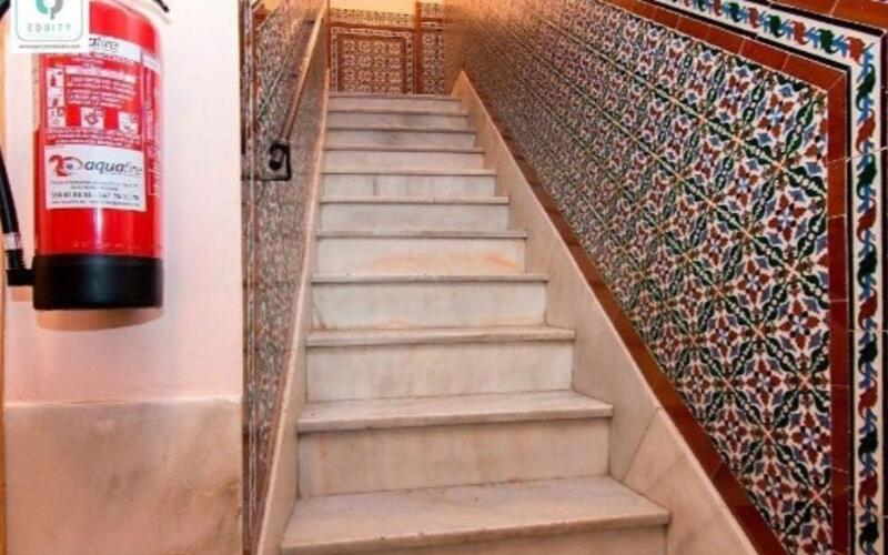 5 bedroom Townhouse for sale