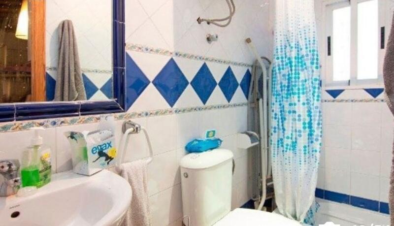 5 bedroom Townhouse for sale