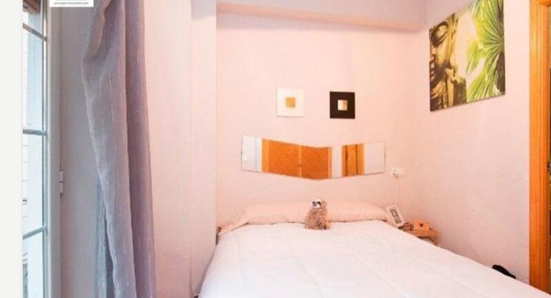 5 bedroom Townhouse for sale