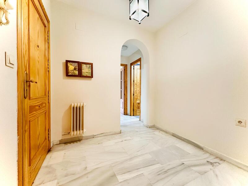 3 bedroom Apartment for sale