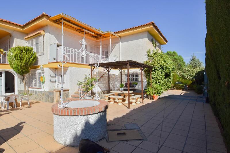 7 bedroom Villa for sale
