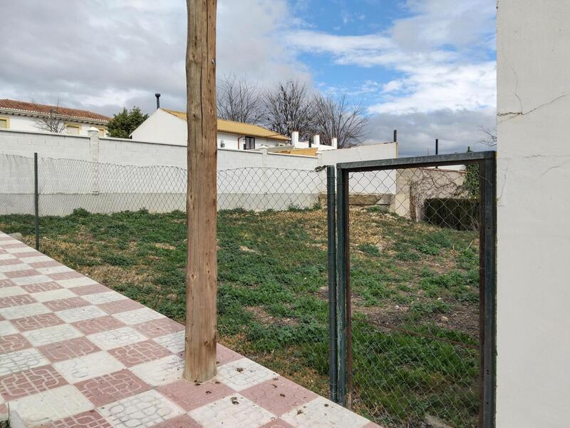 Land til salgs i Pinos Puente, Granada