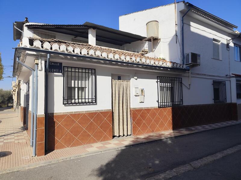 Cave House for sale in Santa Cruz del Comercio, Granada