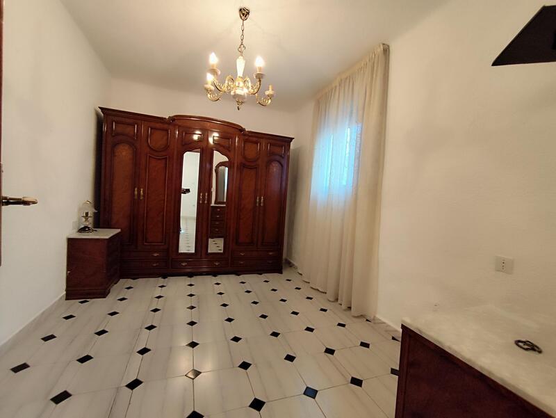2 Cuarto Casa Cueva en venta