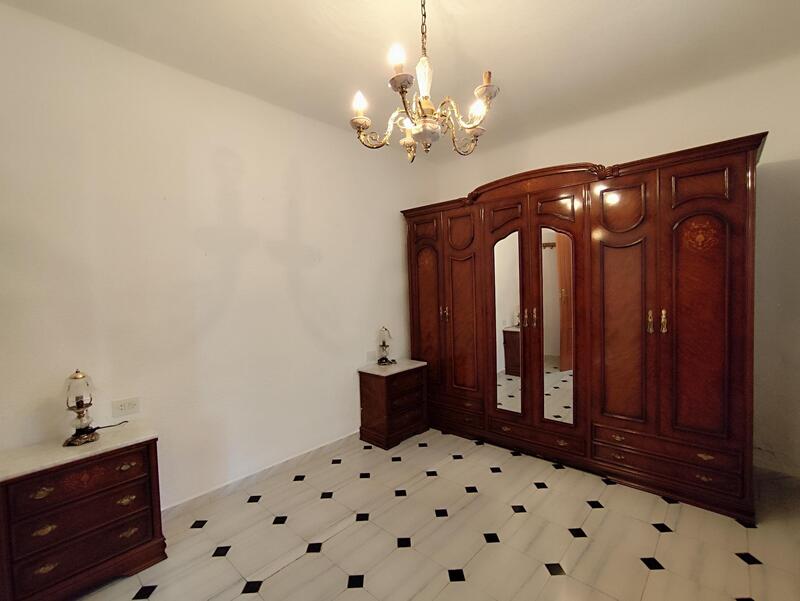 2 Cuarto Casa Cueva en venta