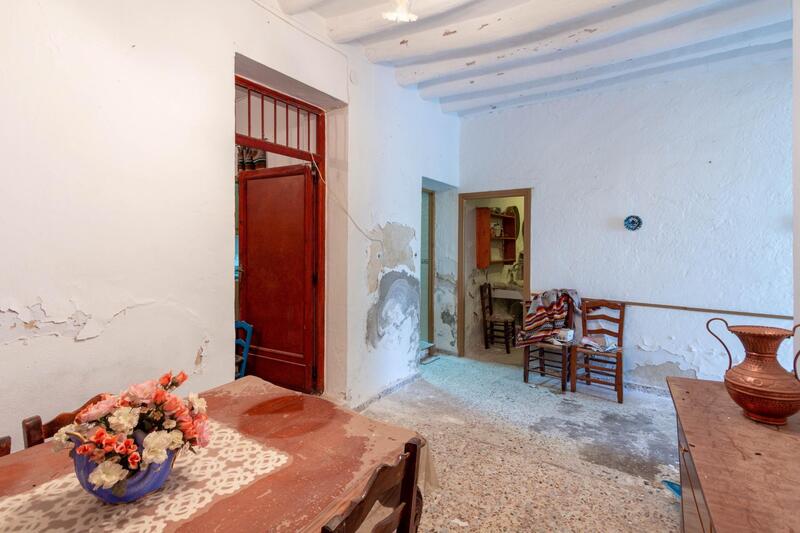 5 slaapkamer Grotwoning Te koop