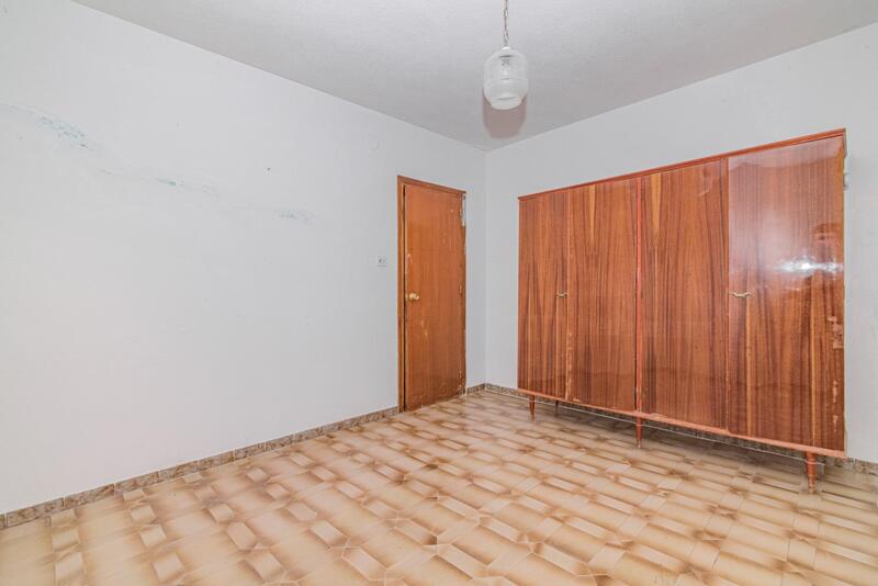 6 soverom Grottehuset til salgs