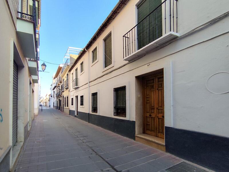 Cave House for sale in Santa Cruz del Comercio, Granada
