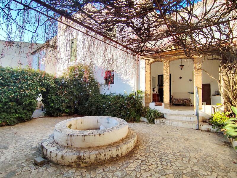 10 Cuarto Casa Cueva en venta