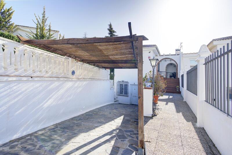 3 chambre Maison Troglodyte à vendre