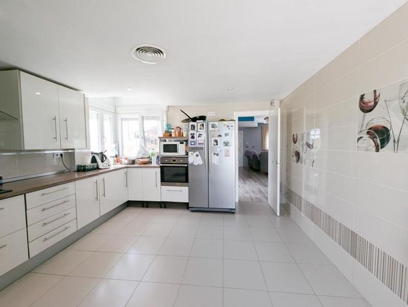 4 soverom Grottehuset til salgs