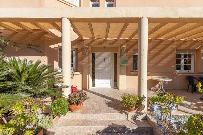 8 soveværelse Villa til salg