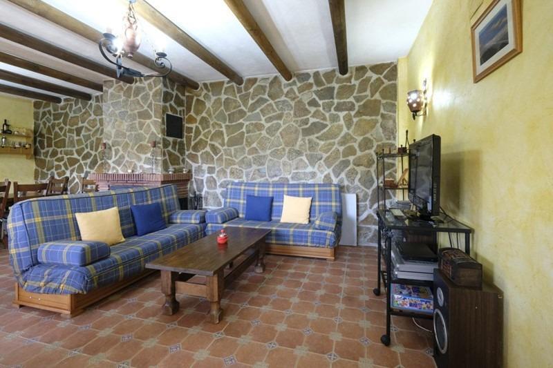 2 Schlafzimmer Landhaus zu verkaufen