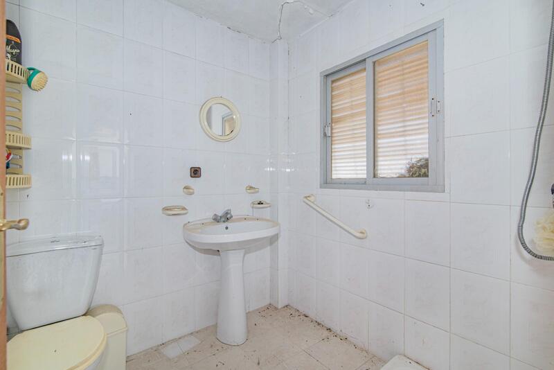 3 slaapkamer Grotwoning Te koop