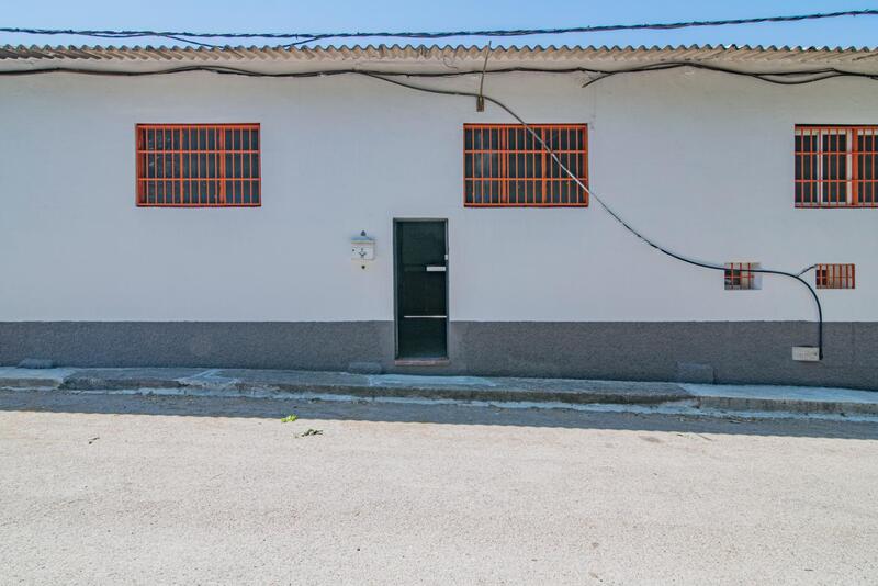 3 bedroom Commercial Property for sale