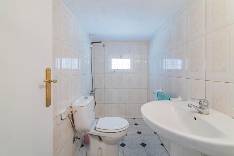 3 bedroom Commercial Property for sale