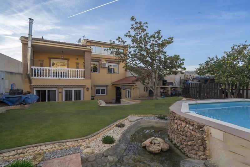 Villa til salg i Otura, Granada