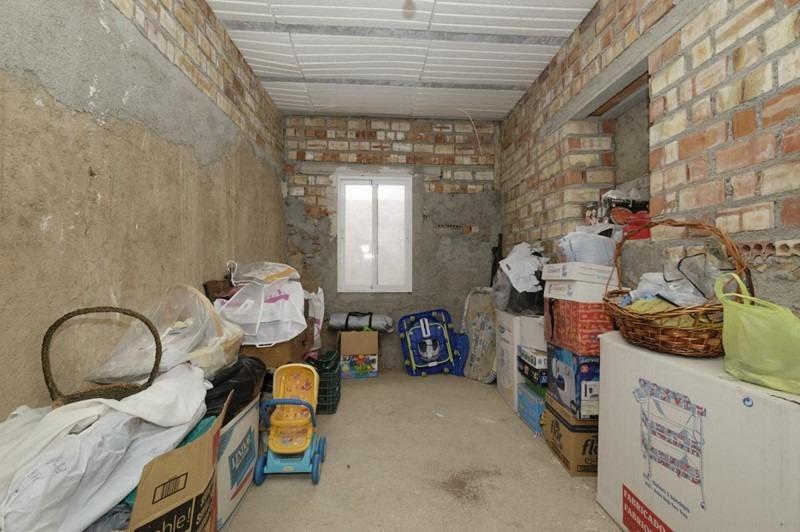 3 спальная комната Дом в пещере продается