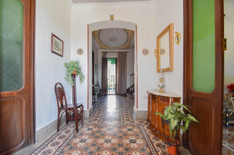 3 slaapkamer Grotwoning Te koop
