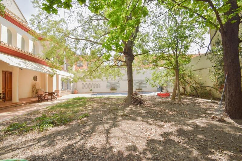 6 Schlafzimmer Villa zu verkaufen