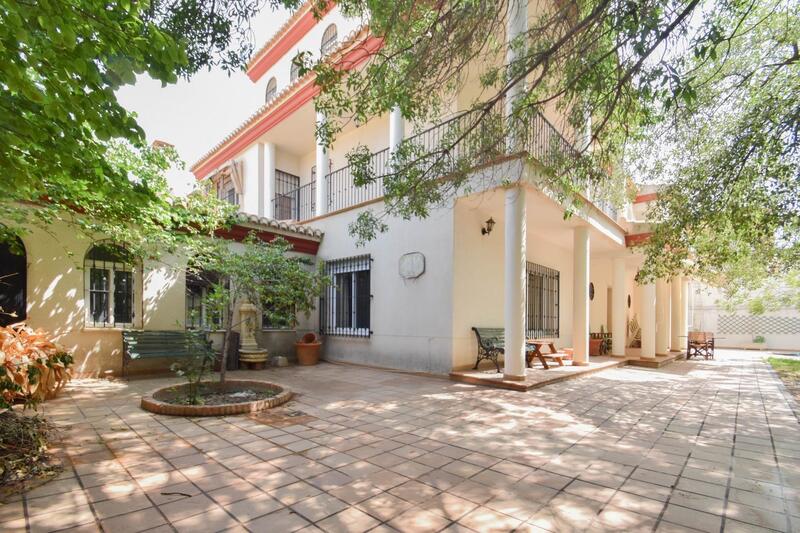 6 Schlafzimmer Villa zu verkaufen
