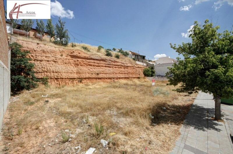 Landa till salu i Iznalloz, Granada