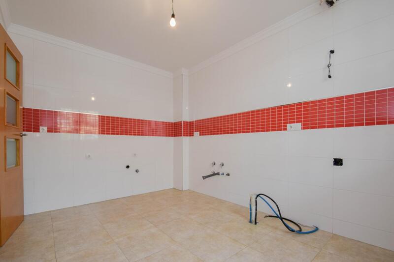 3 slaapkamer Grotwoning Te koop