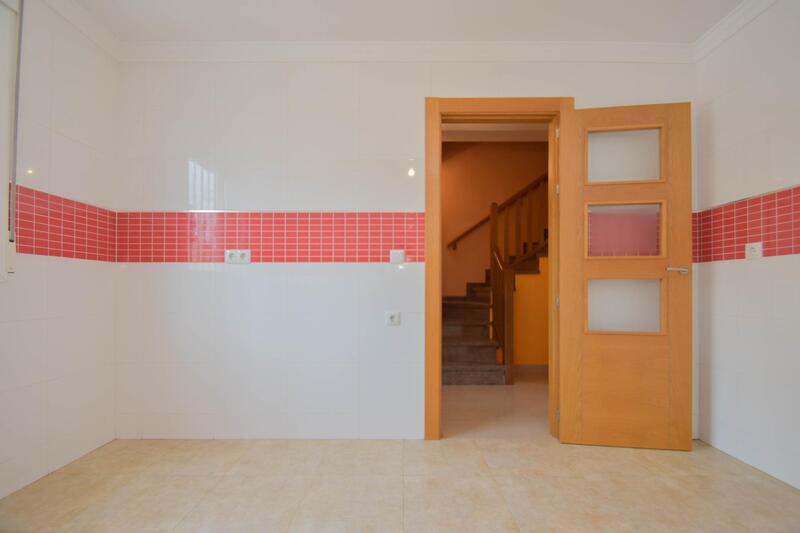 3 slaapkamer Grotwoning Te koop