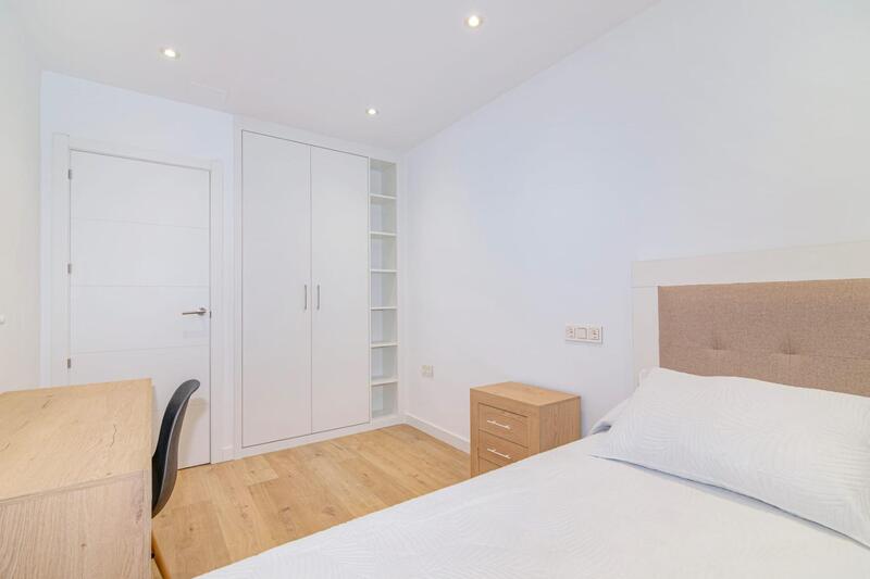 4 bedroom Apartment for sale